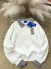 Sudadera de Patchwork Falsa de Dos Piezas Versátil de Nicho Otoño/Invierno 2025 para Mujer, Top Holgado Casual Estilo Coreano con Cuello Polo de Forro Polar