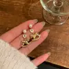 Exquisitos Aretes de Perla Moneda de Caballo con Brillo Dorado para Mujer, Lujo Accesible y Aretes de Gama Alta, Aretes Elegantes Únicos y Hermosos