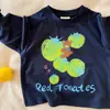 Camiseta Base Infantil 2026 Primavera y Otoño Estilo Nuevo Niños y Niñas Temática de Frutas Divertida Camiseta de Manga Larga de Algodón Puro para Niños Pequeños