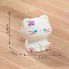 Paisagem em miniatura, fofa figura de gatinho usando uma flor, perfeita para primavera, jardinagem, paisagismo, decorações DIY, enfeites para pendurar e pequenas peças decorativas