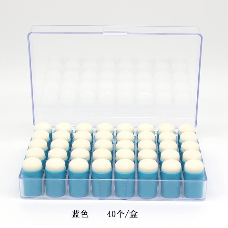 蓝色