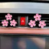 Clipe de perfume para saída de ar de carro, decoração de porta de ar condicionado de carro, comércio exterior, flores fofas de margarida em liga