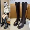 Estilo Popular de Celebridad de Internet 2026 Sin Adornos Adicionales Temperamento Elegante Botas Martin Transpirables Amigables con la Piel para Personas Bajas para Parecer Más Altas Botas de Mujer