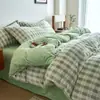 Funda de edredón de terciopelo de leche de doble cara, pieza única, juego de ropa de cama, 150*200, adecuada para camas individuales, dormitorios de estudiantes, se puede usar sin edredón
