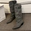 Botas de piel con suelas suaves y tacones gruesos, estilo europeo y americano 2026, antideslizantes, adecuadas para ir al trabajo, moda de primavera y otoño para mujer, con correa de piel y hebilla metálica, punta fina, modelo nuevo