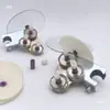Tensor triangular postensado, dispositivo de enhebrado para bastidor de hilo de máquina de tejer, tensor, pasahilo, pinza de tensión ajustable