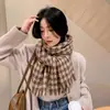 Grande Coleção de Cachecóis Xadrez~ Estilo Ins Retrô Coreano com Franjas Cachecol de Pescoço Versátil Quente e Atmosférico para Mulheres Outono e Inverno para Estudantes