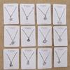 Nuevo collar de cadena clavicular con colgante pequeño incrustado de diamantes para mujer, joyería para estudiantes, transmisión en vivo, pequeño regalo, suministro para tienda de 2 yuanes