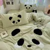 Nuevo Juego de Cuatro Piezas de Toallas de Algodón Lavado, Funda de Edredón Bordada, Sábana de Animales de Dibujos Animados para Dormitorio de Estudiantes, Juego de Cama de Tres Piezas