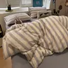 Conjunto de Roupa de Cama de Gaze Plissada Simples com Listras de Alta Qualidade Japonês Transfronteiriço Conjunto de Quatro Peças Suprimentos para Quarto Conjunto de Três Peças para Dormitório