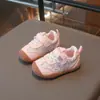 Zapatos Andadores para Bebé Niña 2026 Primavera Nuevos Zapatos Casuales Infantiles de Punta Cerrada Zapatos de Princesa para Bebé Zapatos de Interior para Jardín de Infancia