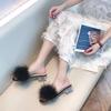 Chinelos Peludos para Uso em Casa e ao Ar Livre, Chinelos Elegantes de Salto Alto com Cristal para Mulheres, Novo Estilo de Verão 2025