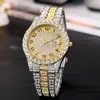 2025 Caliente Nuevo Estilo Caliente Europeo y Americano Reloj de Cuarzo para Hombre con Correa de Acero Hip-Hop Digital Redondo Diamante Calendario