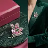 Grande broche diamante pino europeu e americano exagerado flores xale fivela acessórios corsage cardigan grande pino feminino maré