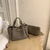 Bolsas Pequenas da Moda deste Ano para Mulheres, Outono e Inverno Retrô 2025 Novas Bolsas de Ombro Único Cruzadas de Nicho para Mãe e Filha, Bolsas Saco