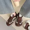 Zapatillas deportivas de estudiante de moda con suela gruesa y suave, zapatillas deportivas casuales, zapatillas con cordones versátiles, nuevo estilo coreano 2026