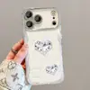 Capa de celular tipo pulseira com coração de diamante, adequada para Apple 17 Pro Max, iPhone 15, um design estiloso e luxuoso, novidade de 2016, e um design simples para iPhone 14