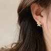 Pendientes con hebilla de oreja de flor de ópalo con diseño de nicho para mujer de Corea del Sur, pendientes de lujo ligeros de alta calidad con temperamento simple y combinables.