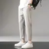 Calça Masculina de Seda Gelo Comprimento no Tornozelo Verão Elástica Secagem Rápida Esportiva Casual Calça para Dedo do Pé Chegada Nova de Verão Calça Elástica em Quatro Lados de Nylon