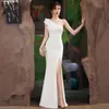 Vestido de Noite de Um Ombro 2026 Novo Estilo de Banquete de Alta Qualidade Elegante Vestido Longo Cauda de Peixe com Fenda com Senso de Sofisticação