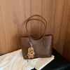 Coleção de outono 2026 transfronteiriça: Bolsas tote estilosas e de alta capacidade, perfeitas para estudantes usarem na escola, no trajeto para o trabalho ou como bolsas de ombro do dia a dia