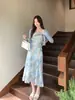 Precio Especial, Sin Devoluciones ni CambiosSE Etiqueta Blanca Correa Ajustable Dobladillo con Volantes Abertura Vestido de Vacaciones 88652