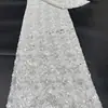Tela de malla con lentejuelas degradadas de escamas de pez bordado con cuentas de malla de cobertura total vestido de noche de actuación tela bordada versátil en stock