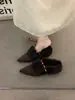 Zapatos de algodón Birken con punta de pelo forrados de forro polar con temperamento que aumentan la altura 2026 Otoño/Invierno Mocasines cálidos de pelo con tacón de cuña Pantuflas de algodón