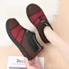 Nuevos Zapatos de Algodón del Viejo Pekín 2024 para Mujer Invierno con Forro de Felpa Zapatos para Madres de Mediana Edad y Ancianos Slip-on Antideslizantes Cálidos Botas de Abuela