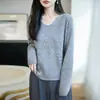 Suéter de tricô casual com vazados estilo francês para mulheres, gola V, modelagem solta, malha fina, blusa base fina, top de manga longa