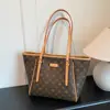 Transfronterizo 2025 Nueva Bolsa de Gran Capacidad para Mujer Popular de Moda Versátil Bolso de Hombro Textura Bolso Tote para Viajes Diarios Versátil
