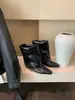 Botines Tobilleros Retro de Tacón Grueso con Retazos y Hebilla de Remache con Cinturón, Estilo Nuevo Otoño 2026, Punta Cuadrada