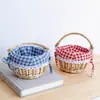 Cesta de mão trançada com forro xadrez de linho, cesta de frutas com alça móvel, cesta de flores trançada, cesta de armazenamento para casa