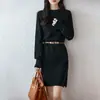 Vestido de Punto Grueso de Lana Pura con Cuello Redondo y Siete Puntos para Invierno 2026, Manga Larga, Color Sólido, Holgado, de Longitud Media