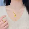 Colar Flor de Dinheiro Cristal de Gelo Cintilante Dourado Areia, Corrente para Clavícula Flor de Moeda com Borla da Fortuna com Pingente de Alto Acabamento