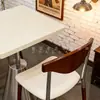 Mesas e Cadeiras Brancas Estilo Francês para Bar, Mesa Redonda Pequena de Aço Inoxidável Estilo Industrial, Cadeiras Estofadas Macias Estilo Europeu Comercial, Mesa de Centro Simples