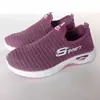 Zapatos de Tela Estilo Nuevo Primavera 2026 Flyknit Old Beijing para Mujer, Zapatos Deportivos Casuales para Correr y Caminar de Puesto Callejero de Exportación para Mujer
