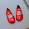 Zapatos de Cuero para Niñas 2026 Primavera y Otoño Estilo Nuevo Mocasines Suaves para Niños Zapatos Antideslizantes de Princesa Zapatos de Baile para Bebé Modernos
