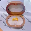 Anel Dourado Estilo Loja de Ouro Areia Dourada Flor Antiga Design de Nicho Anel Luz Luxo Moda Aberto Versátil Joia