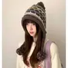 Chapéu de Tricô Estilo Fair Isle para Outono e Inverno com Circunferência da Cabeça Grande para Mulheres, Chapéu de Lã Estilo Étnico para Proteção contra Frio e Calor, Chapéu com Pompom Afina o Rosto e Proteção para Orelhas