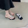 Sandálias e Chinelos Bonitos de Estilo Francês para Uso Externo Feminino 25 Moda de Alto Senso Temperamento Combina com Tudo Explosões de Estilo Coreano Verão Sapatos Femininos Chinelos
