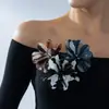 Broches Acrílicos Personalizados a partir de Fotos, Broches de Flor da Moda Europeia e Americana para Mulheres, Acessórios de Flor para Casacos, Venda por Atacado Direto do Fabricante