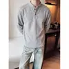 Camiseta de manga larga con cuello Henry para hombre, adecuada para primavera, otoño e invierno, tendencia estilo americano, capa base de corte limpio con cuello alto