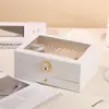 Caja de Almacenamiento de Joyería Cuadrada Casual con Tapa Transparente y Compartimentos para Anillos, Aretes y Accesorios, Impermeable y Decorativa