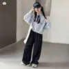 Conjunto Casual para Meninas 2026 Novidades de Outono para Crianças de Média e Maior Porte Camisa Listrada Calça de Cintura Larga Conjunto de Duas Peças Roupa de Primavera e Outono para Crianças