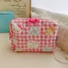 Bolsa de almacenamiento de cosméticos y labiales con estampado de dibujos animados de niña mona y acolchado, bolsa de maquillaje hecha a mano al por mayor