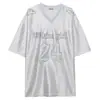 2026 Nueva Camiseta Deportiva Casual de Verano Niche Retro con Cuello en V y Retazos de Manga Corta al Mismo Estilo que la Camiseta de Novio de la Celebridad de Internet
