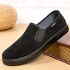 Zapatos de tela del viejo Pekín, nuevo modelo de primavera para hombre, de suela blanda, antideslizantes, ligeros, transpirables, casuales sin cordones para caminar y fitness, adecuados para papás