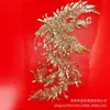 Changshu Runfa Disfraz Dorado Rojo Lentejuelas de Alto Brillo Tela Perlada Brillante Pegatinas de Fénix Disfraz de Escenario Rendimiento