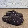 Sandálias Birkenstock Fechadas de Bolinhas para Mulheres, Sola Grossa, Novo Modelo Verão 2026, de Calçar, Antiderrapante, Meias-Chinelos Casuais